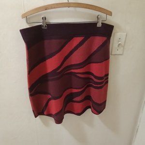 Title Nine Sz L red burgundy Knitskirt